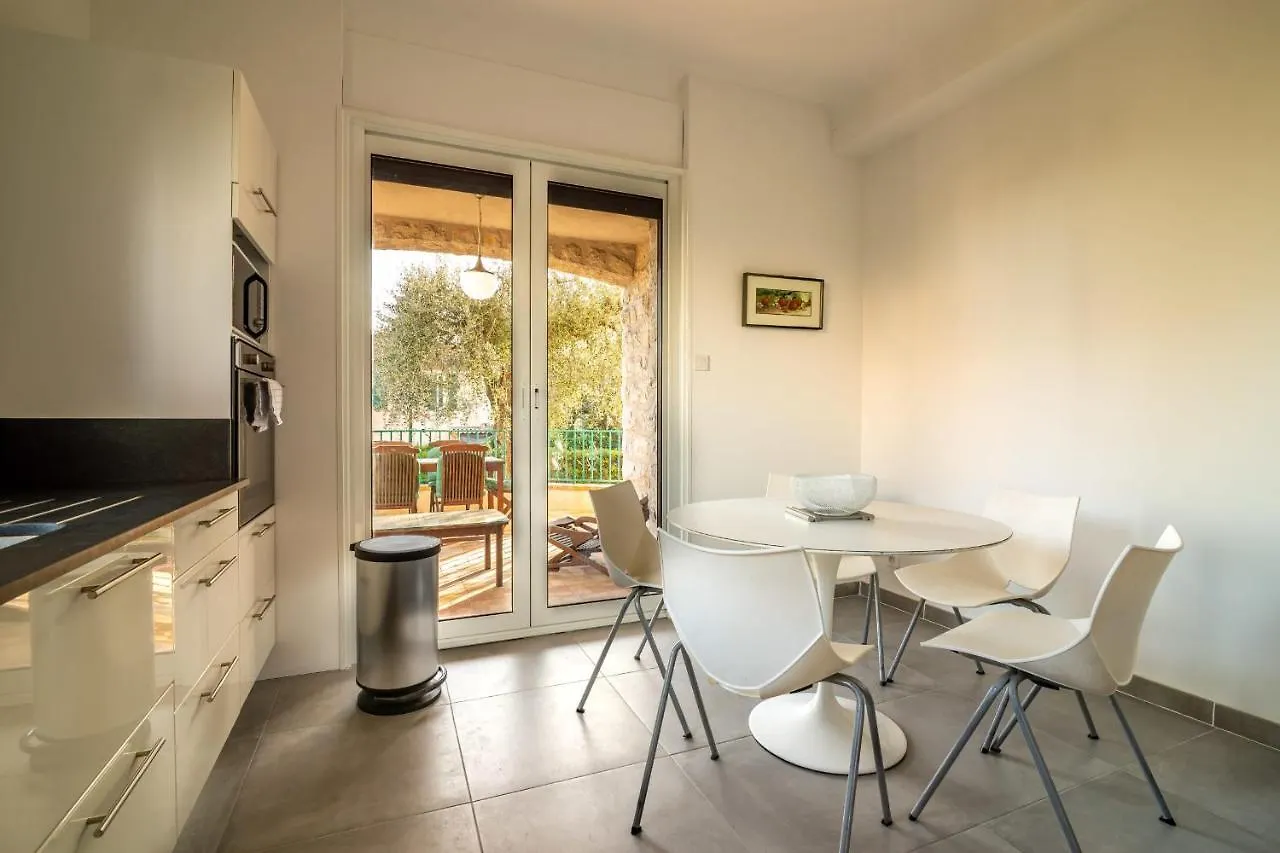 Villa Primavera Splendid Villa With Sea View In Saint-Jean Cap Ferrat Saint-Jean-Cap-Ferrat