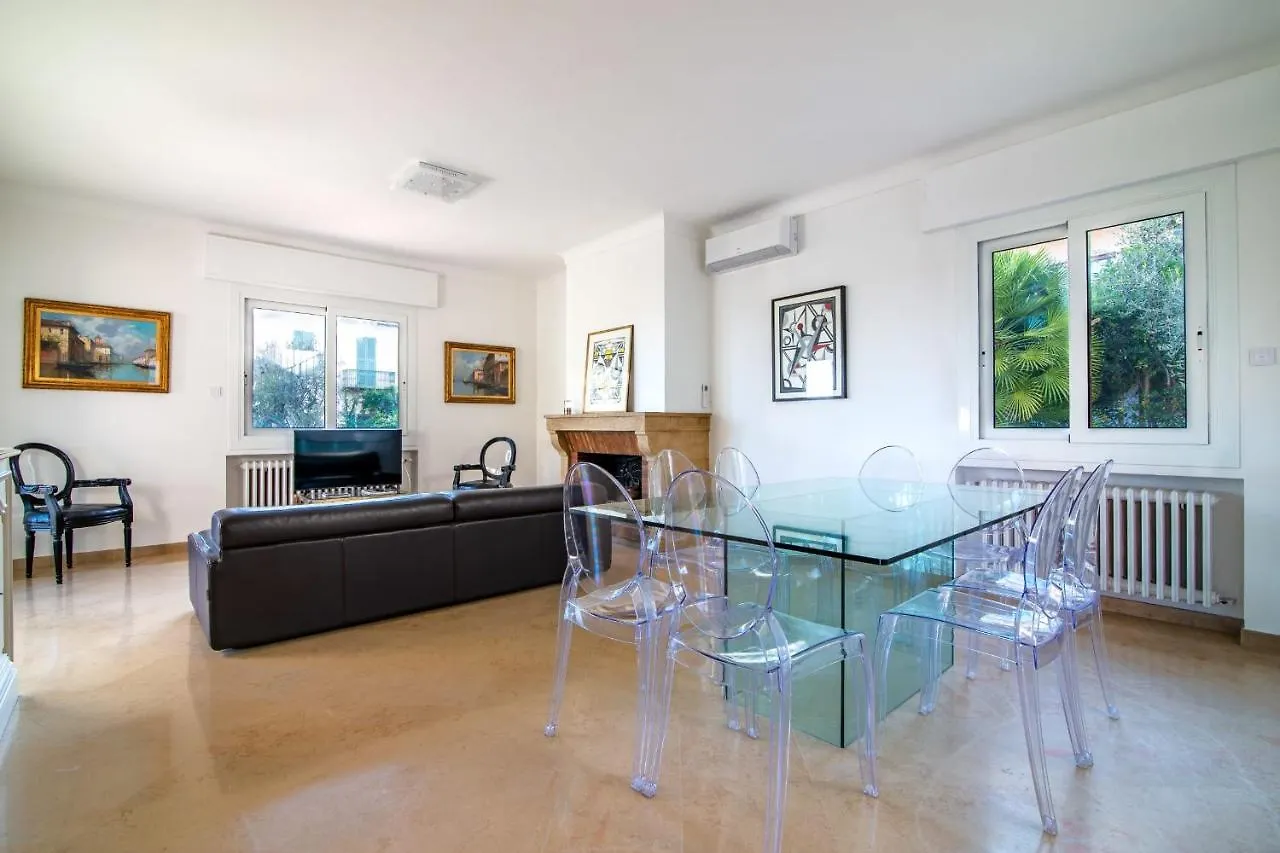 Villa Primavera Splendid Villa With Sea View In Saint-Jean Cap Ferrat Francie
